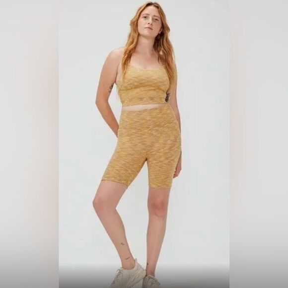 🪷 Outdoor Voices 🪷 Flow 7” short 🪷Sunset 🪷 Small NWT - Picture 1 of 6